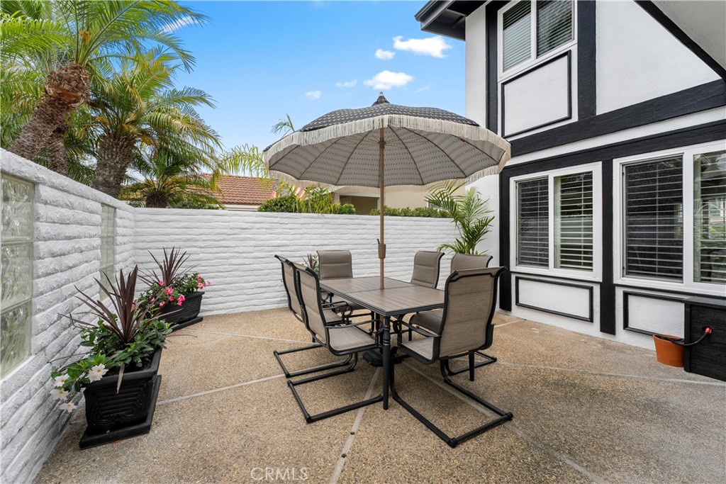 1872 Parkview Circle