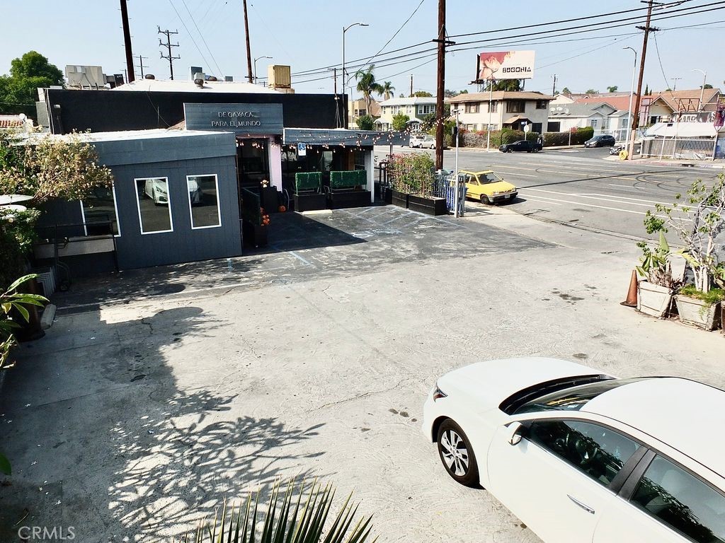 3224 Venice Boulevard