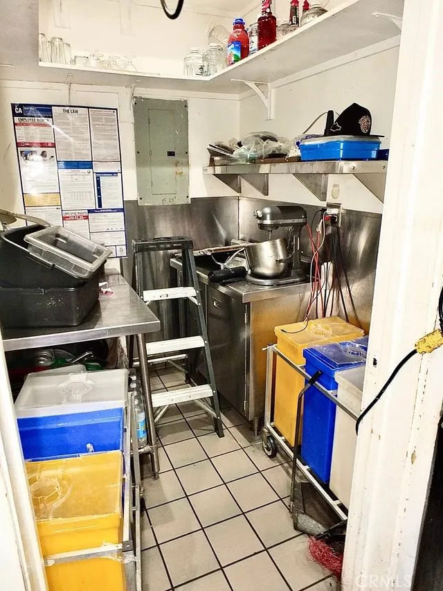 Los Angeles, California 90019, United States, ,Commercial,Active,238885