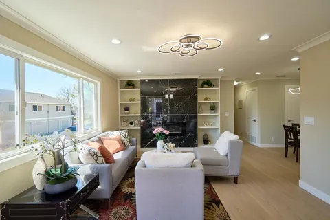 325 San Miguel Court Unit 4, Milpitas, CA 95035 - MLS#: ML82001817