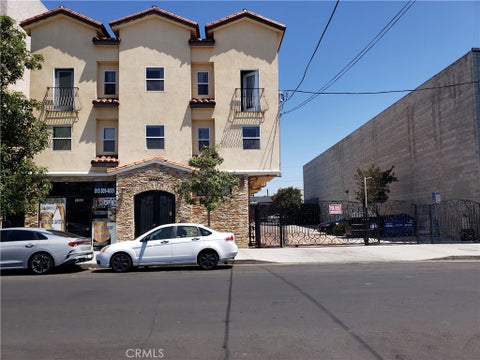 Photo of 14537 Archwood Street #302, Van Nuys, CA 91405 (MLS # RS26227383)