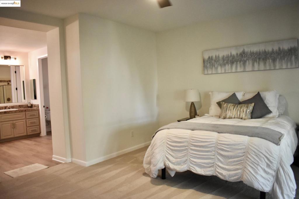 BRENTWOOD - Residential