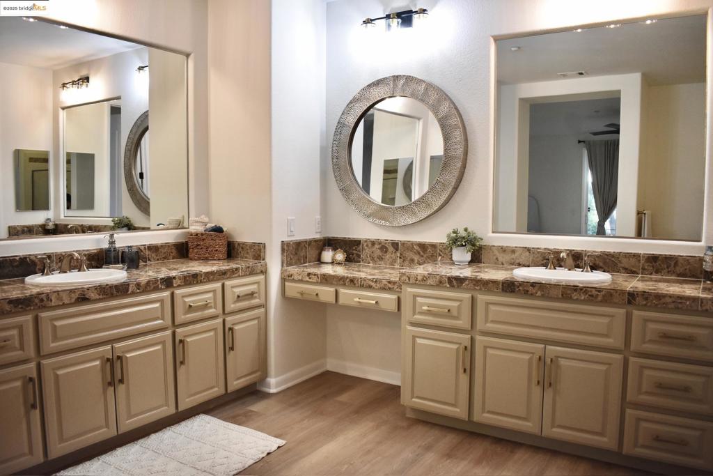 BRENTWOOD - Residential