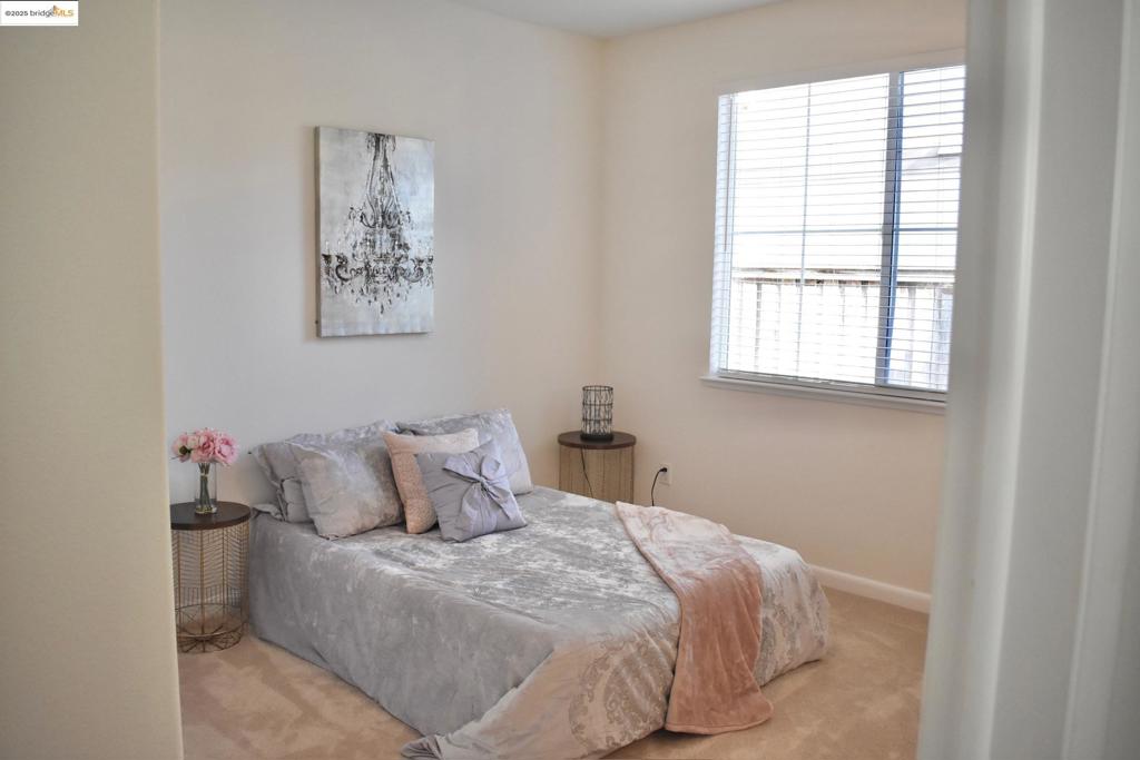 BRENTWOOD - Residential