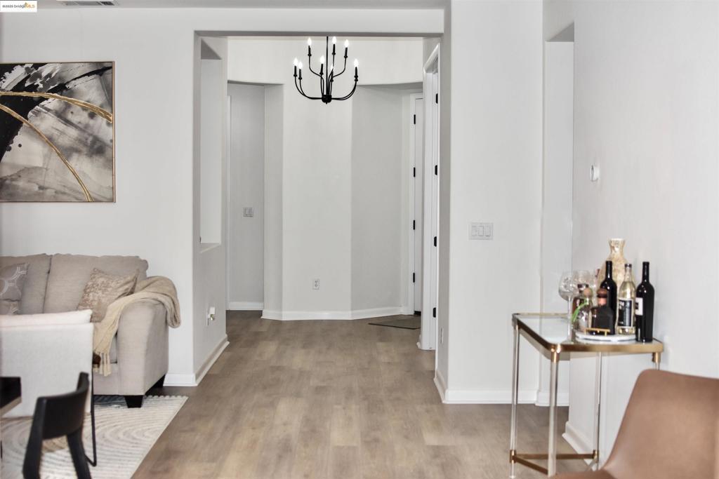 BRENTWOOD - Residential