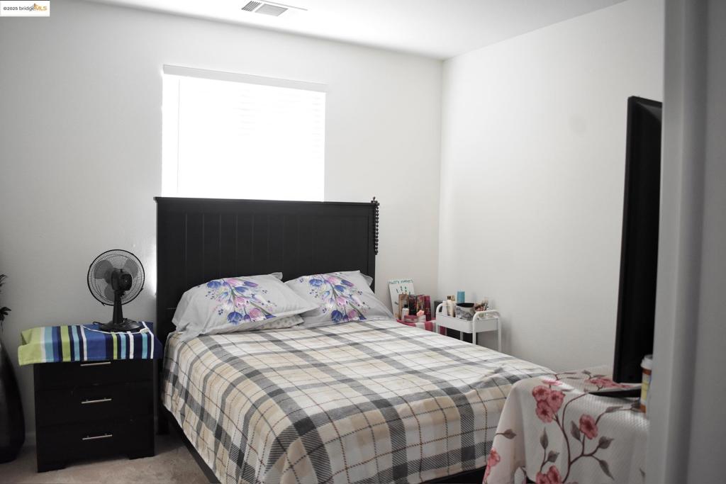 BRENTWOOD - Residential