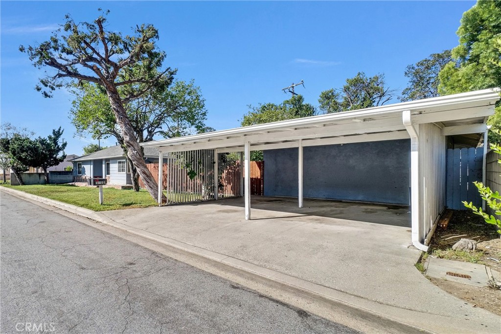 1611 S Fourth Avenue