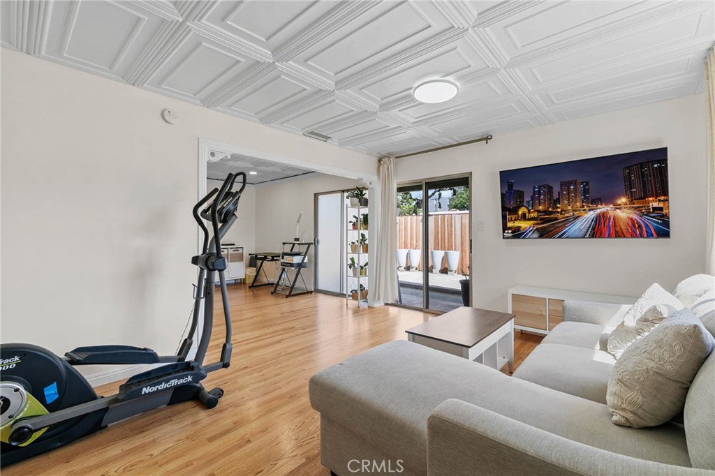 175 N San Gabriel Avenue