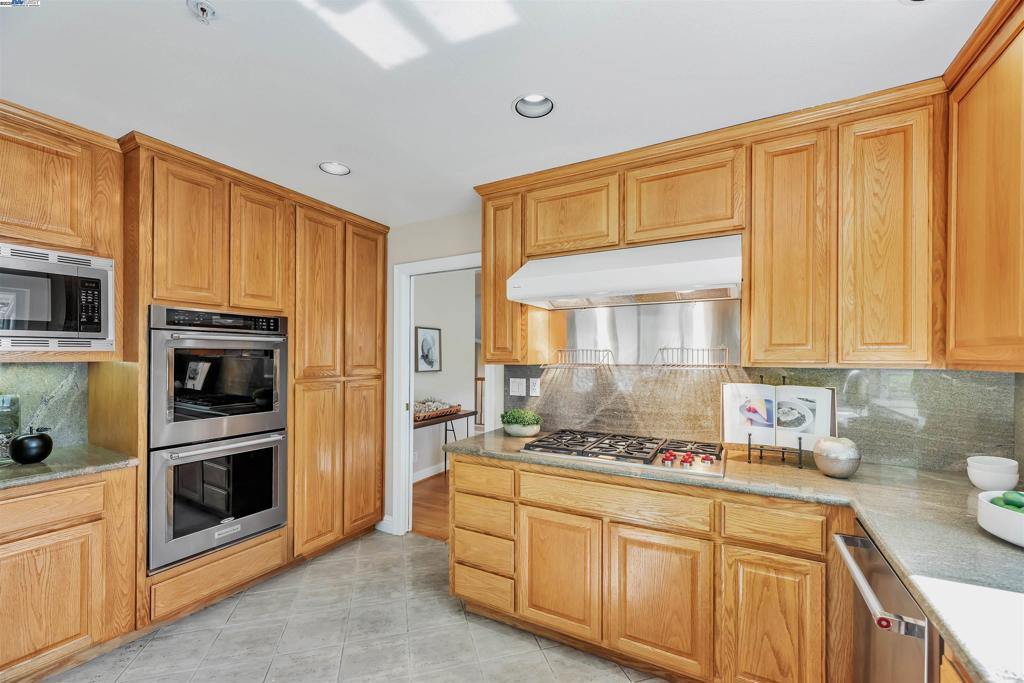 RELIEZ HIGHLANDS - Residential