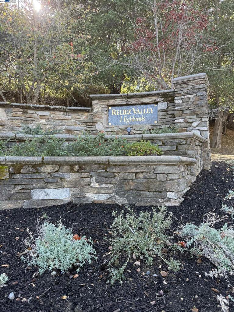 RELIEZ HIGHLANDS - Residential