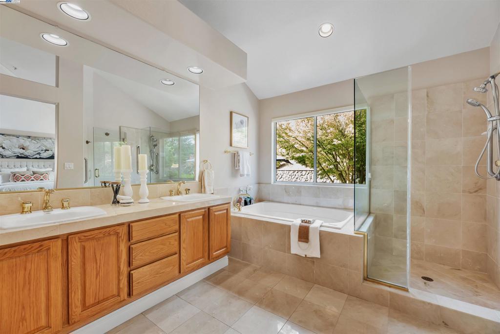 RELIEZ HIGHLANDS - Residential