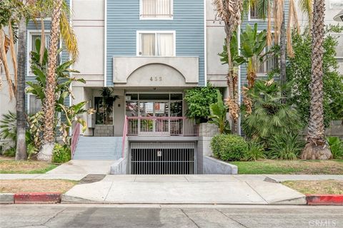 Photo of 432 N. Kenwood Street #206, Glendale, CA 91206 (MLS # GD26093115)