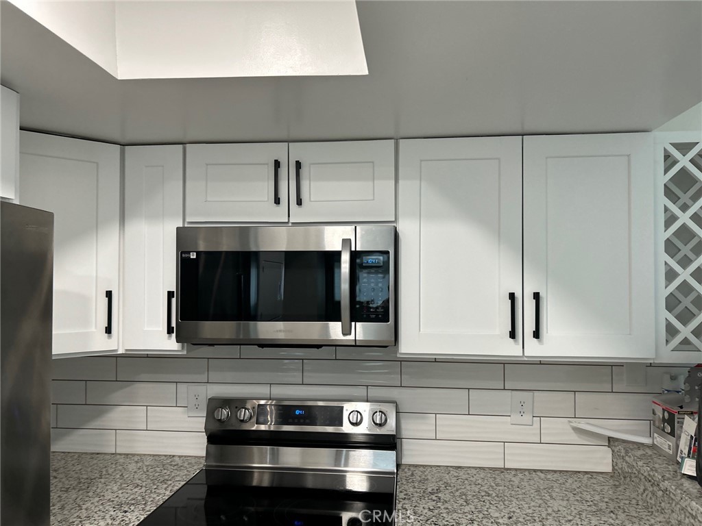 palm desert estates - Residential Lease
