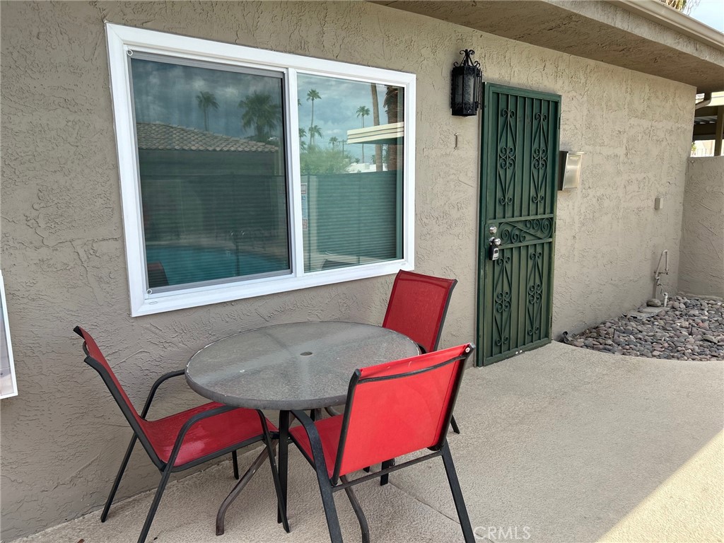 palm desert estates - Residential Lease