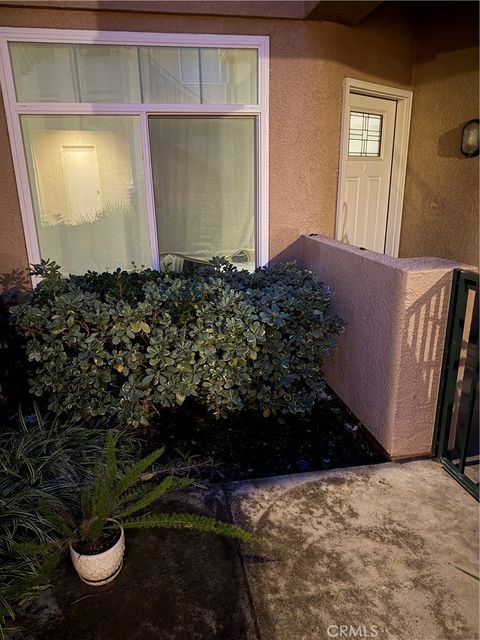 Photo of 84 Sandpiper Ln, Aliso Viejo, CA 92656 (MLS # OC26035265)