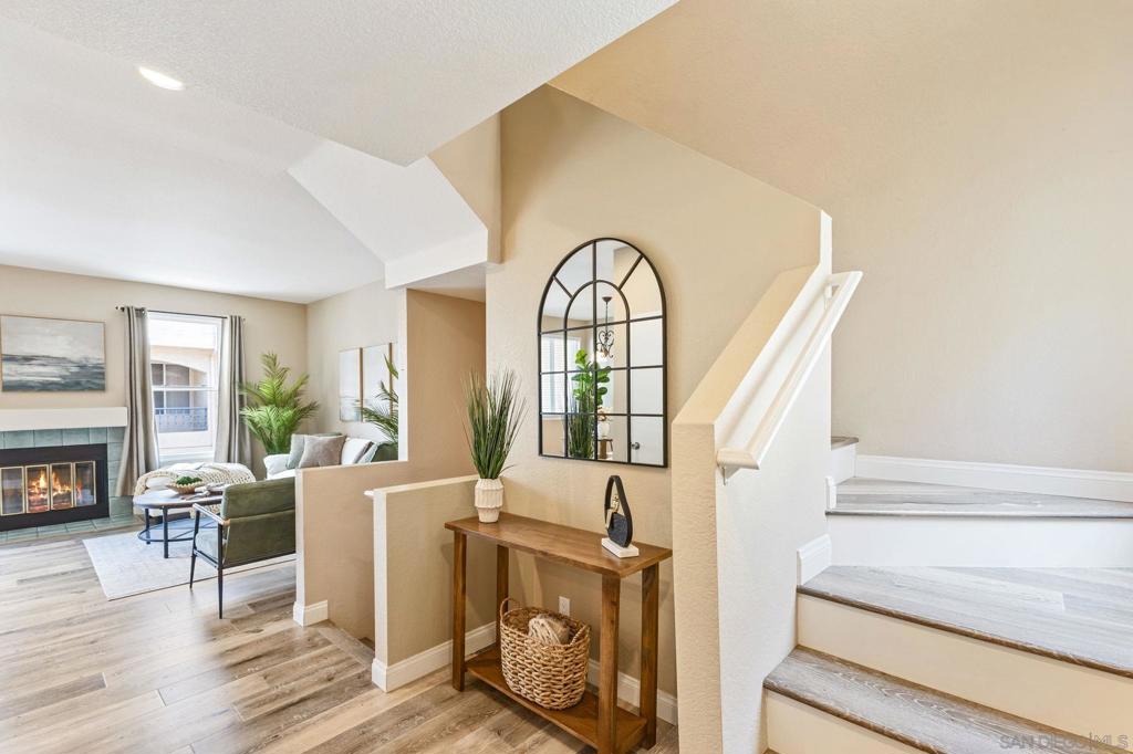 6161 Calle Mariselda 409
