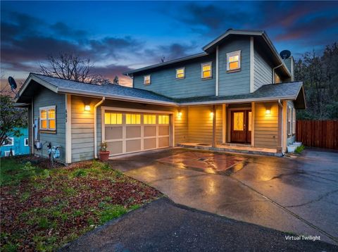 Photo of 605 Redwood AVE, Ukiah, CA 95482 (MLS # LC26121651)