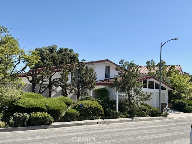 MANDEVILLE CANYON LOCATION IN BRENTWOOD!
This impeccably maintained 4-bedroom, 2.5-bath California Modern Ranch–style home offers 2,851 sq. ft. of thoughtfully designed living space. Nestled in the scenic hills of Mandeville Canyon offers biking routes, hiking trails, and a peaceful, tree-lined neighborhood that provides the perfect blend of city convenience and natural tranquility. Located in a tranquil setting yet close to the Mandeville Canyon nature, trendy Brentwood, San Vicente Blvd., Santa Monica, Malibu Beach, Century City, and West Los Angeles dining and shopping. The rear yard overlooks stunning views of the Pacific coastline, Santa Monica, and West Los Angeles.
The downstairs features a living room, dining room, kitchen, family room, half bath, and a master suite with a full bathroom. Design highlights include a contemporary aesthetic with high ceilings, modern rustic ranch elements, large windows, bright and warm lighting, neutral colors, and natural materials.
The traditional gourmet kitchen showcases tile countertops, custom cabinetry, and a cozy breakfast nook that frames the lush outdoor landscape. The luxurious primary suite offers generous space and seamless indoor–outdoor living through sliding doors that open to a private patio. Upstairs includes three bedrooms, a loft, a sitting area, and a full bath.
Recent updates include fresh interior and exterior paint, along with new hardwood-style flooring on the first floor. The property also offers plenty of potential for buyer-inspired upgrades and personalization.
Enjoy easy freeway access (405, 101, and 10) to Santa Monica, Century City, Bel Air, Hollywood, downtown LA, and the beaches. This is a rare turnkey opportunity in one of LA’s most desirable communities!