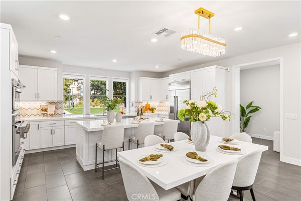 238 CHORUS, IRVINE, CA 92618 - Image dc0ce9f4e2ae8fe164ba62ec9f2a6ba7/2037509229