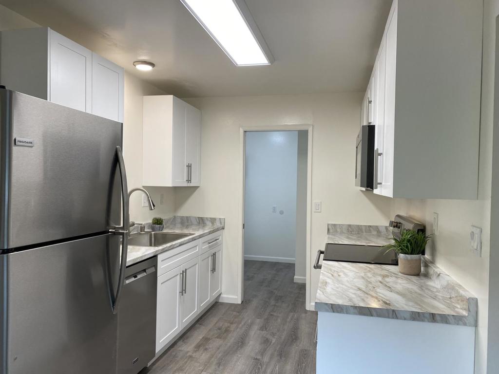Fantastic duplex in the heart of silicon valley. Unit 923 Miller ave has updated kitchen with breakfast nook. bright living room, 2 bedroom and 1 bathroom, 1 car attached garage and a private patio/yard. This home only has shared walls in garage. Updated kitchen, bath, floor, new water pipe, new paint. Everything is new! Owner took extra care of renovating it. Walking distance to shops. near all the conveniences and Apple campuses. Excellent Cupertino schools. A great rental home! Open this Sunday 1-4pm. Feel free to come!