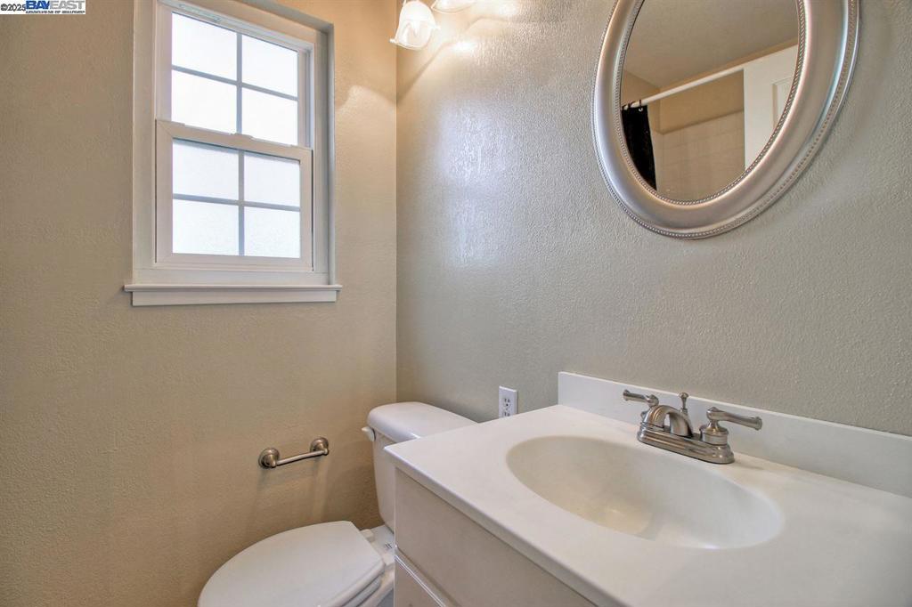CRESTVIEW - Residential Lease
