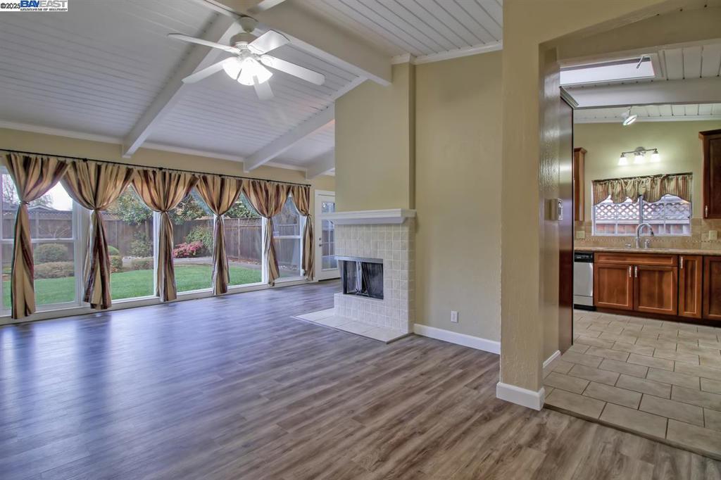 CRESTVIEW - Residential Lease