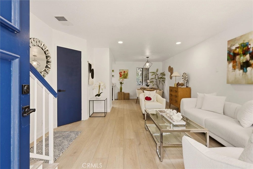 633 Hardin Drive 3, Inglewood CA 90302