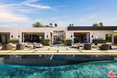 565 Evelyn Place Beverly Hills CA 90210