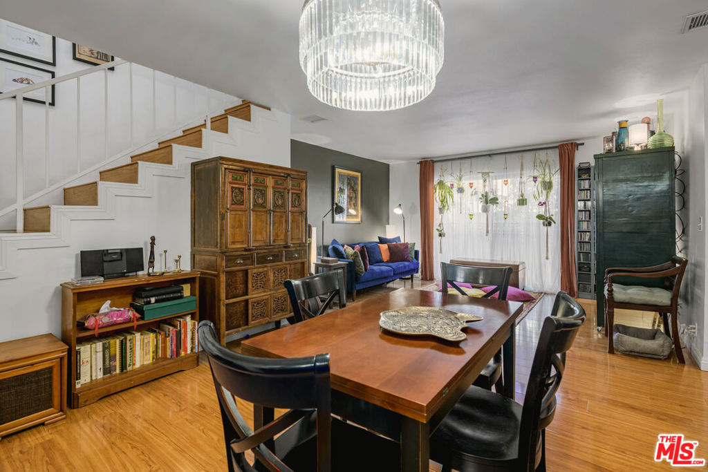 905 New Depot Street 12