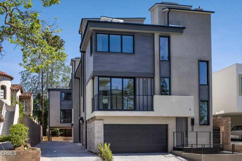 Photo of 508 N Sycamore Avenue, Los Angeles, CA 90036 (MLS # P1-28065)