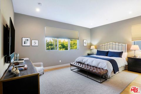 Tiny photo for 2031 BUTLER Avenue, Los Angeles, CA 90025 (MLS # 25595329)