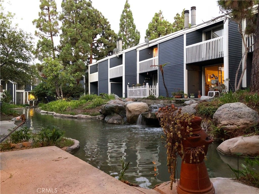 Photo of 25557 Pine Creek Ln, Wilmington, CA 90744 (MLS # SB25238508)