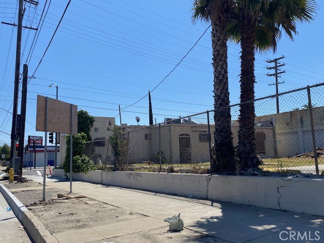 104 S Mount Vernon Avenue