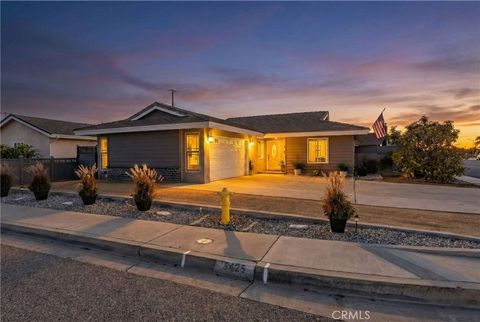 5425 Stevely Lakewood CA 90713