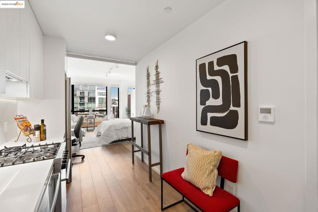 NOB HILL - Residential