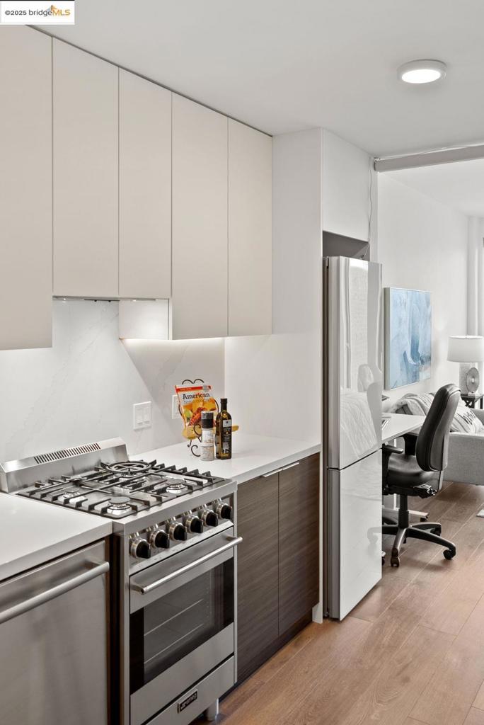 NOB HILL - Residential