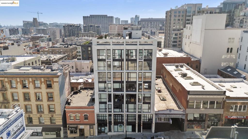 NOB HILL - Residential