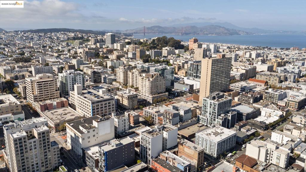 NOB HILL - Residential