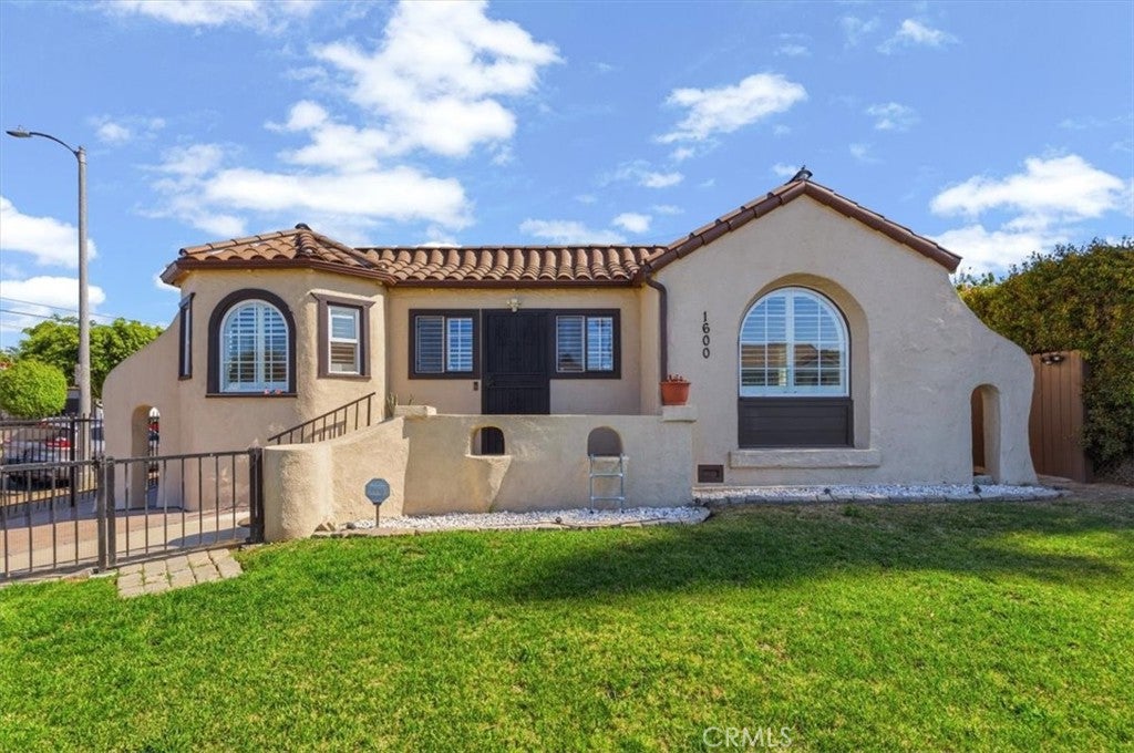 1600 W 80th Street