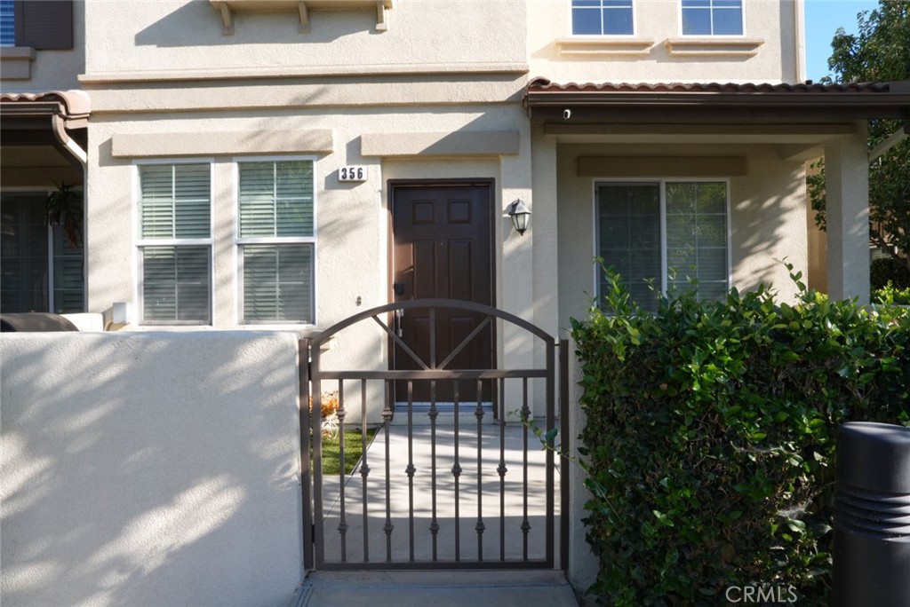 356 W Mountain Holly