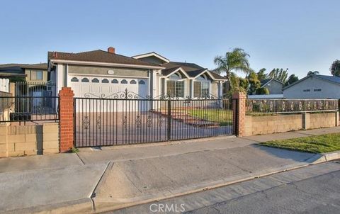 17252 Apel Lane Huntington Beach CA 92649