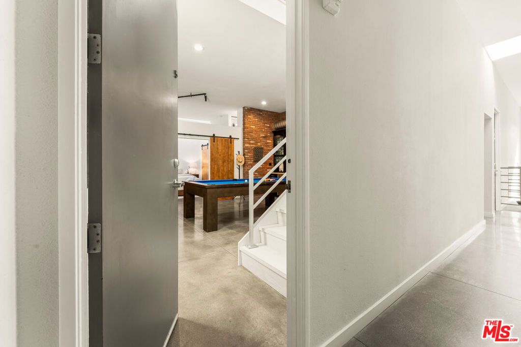 Photo of 630 Rose Avenue #5, Venice, CA 90291 (MLS # 26638231)