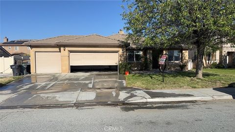 Photo of 245 San Remo AVE, San Jacinto, CA 92582 (MLS # TR26100440)