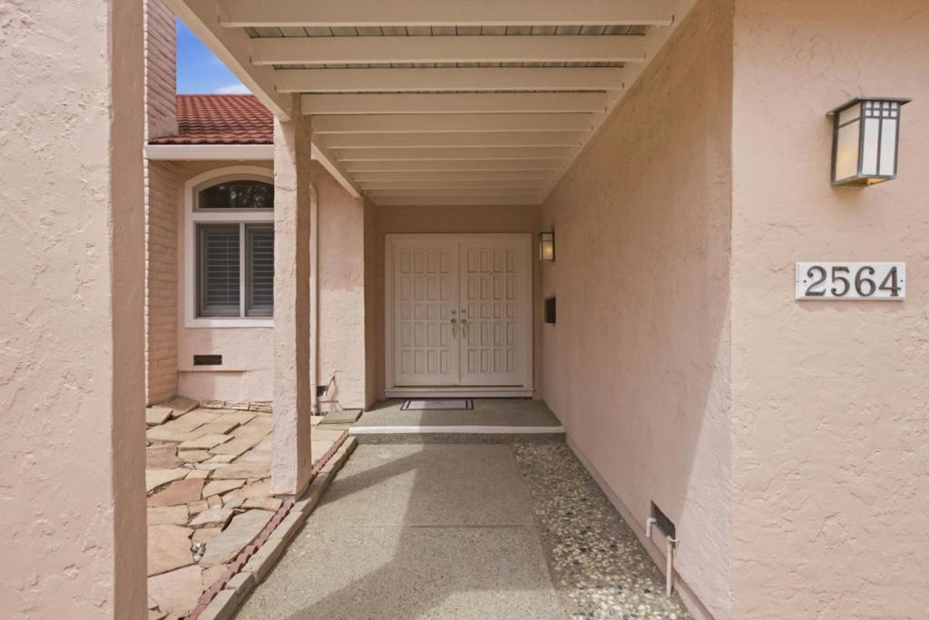 2564 Sherborne Drive
