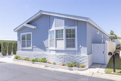 23301 Ridge Route Dr Unit 24, Laguna Hills, CA 92653 - MLS#: PW26153715