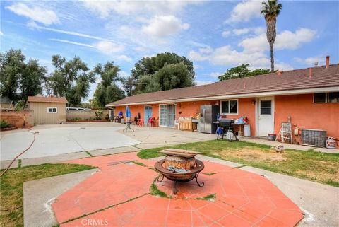 Tiny photo for 28771 Lakeview Ave, Nuevo, CA 92567 (MLS # CV26087822)