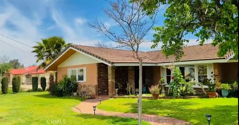 Tiny photo for 28771 Lakeview Ave, Nuevo, CA 92567 (MLS # CV26087822)