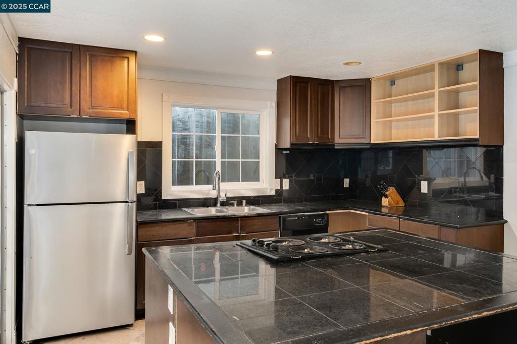 HILLTOP/FAIRMEDE - Residential