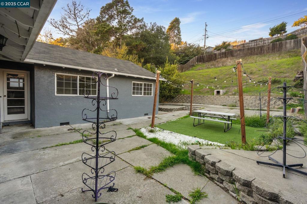 HILLTOP/FAIRMEDE - Residential