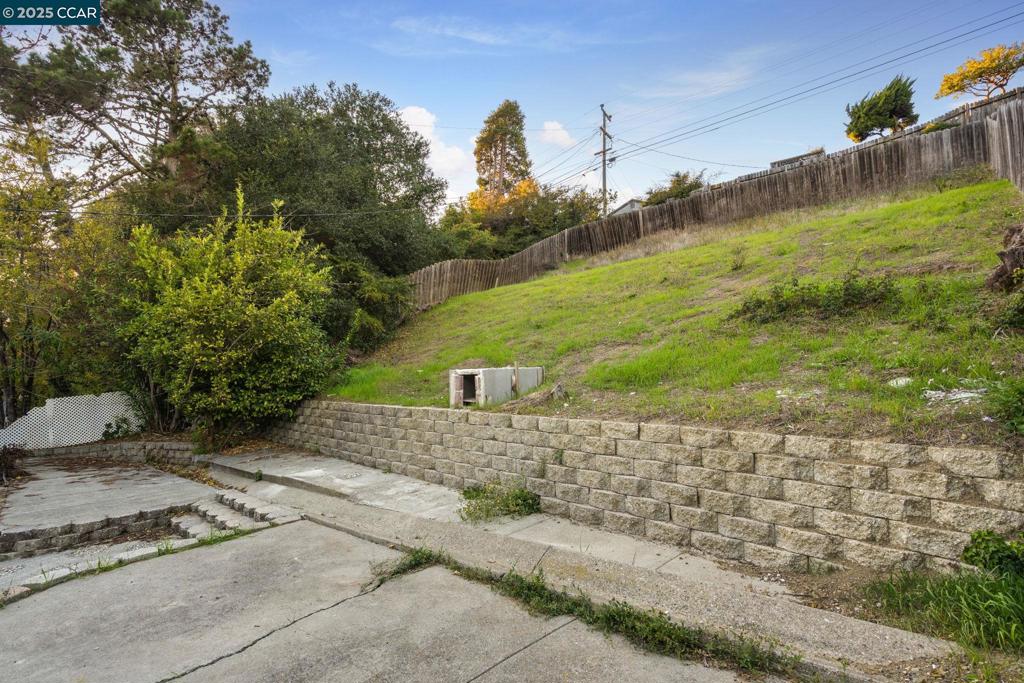 HILLTOP/FAIRMEDE - Residential